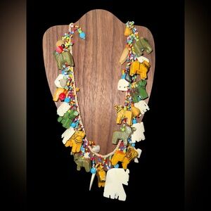 Vintage Zuni Style Fetish Carved Wood Bone Animal Stone & Glass Beaded‎ Necklace